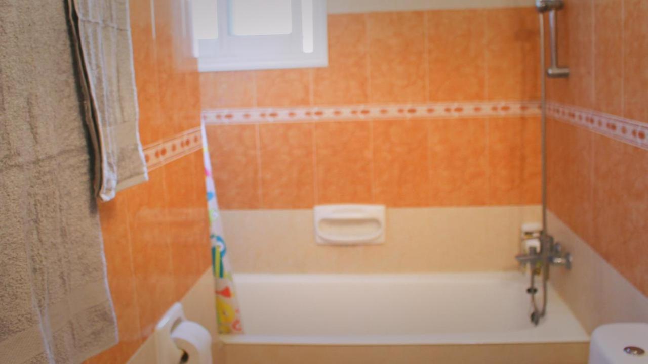 Chloraka- 2 Bedrooms - Pool Exterior photo